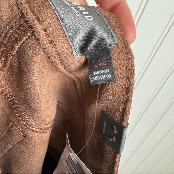 NWT Torrid Perfect Skinny Faux Leather High Rise Pants, Brown,  Size 14 Short R3 - Picture 12 of 13